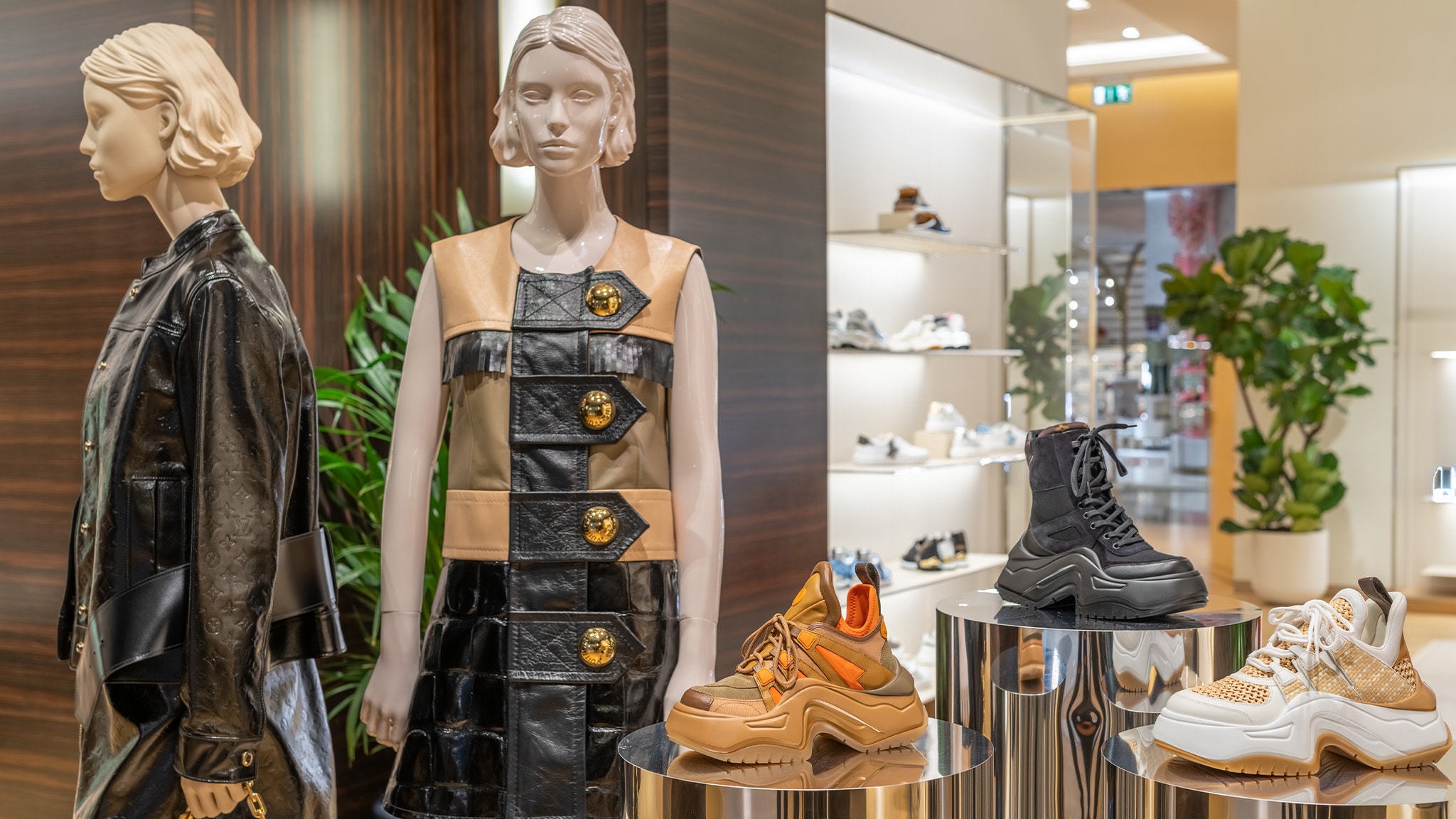 Louis Vuitton Dubai Mall - Level Shoes Store in Dubai, United Arab ...