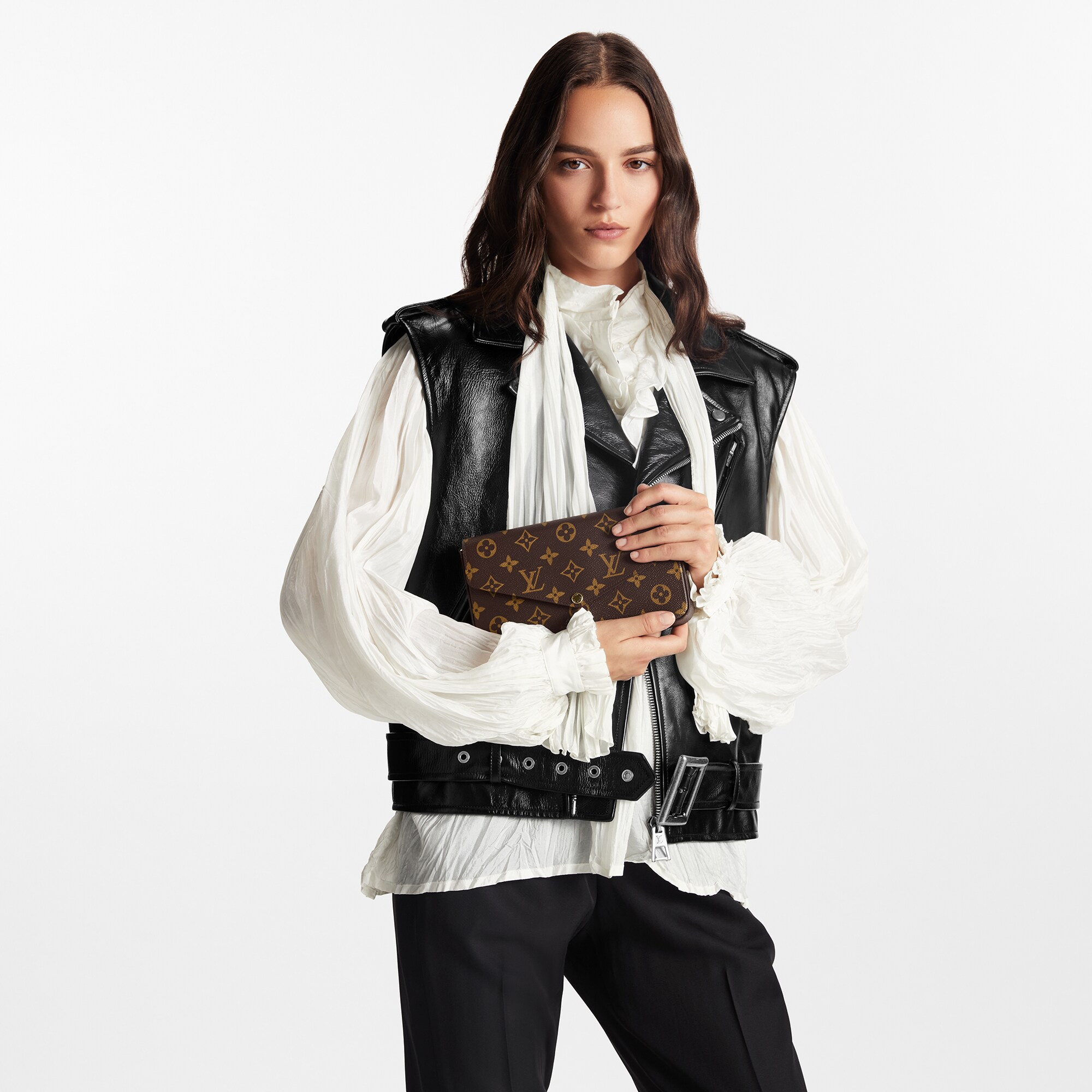 pochette monogram louis vuitton