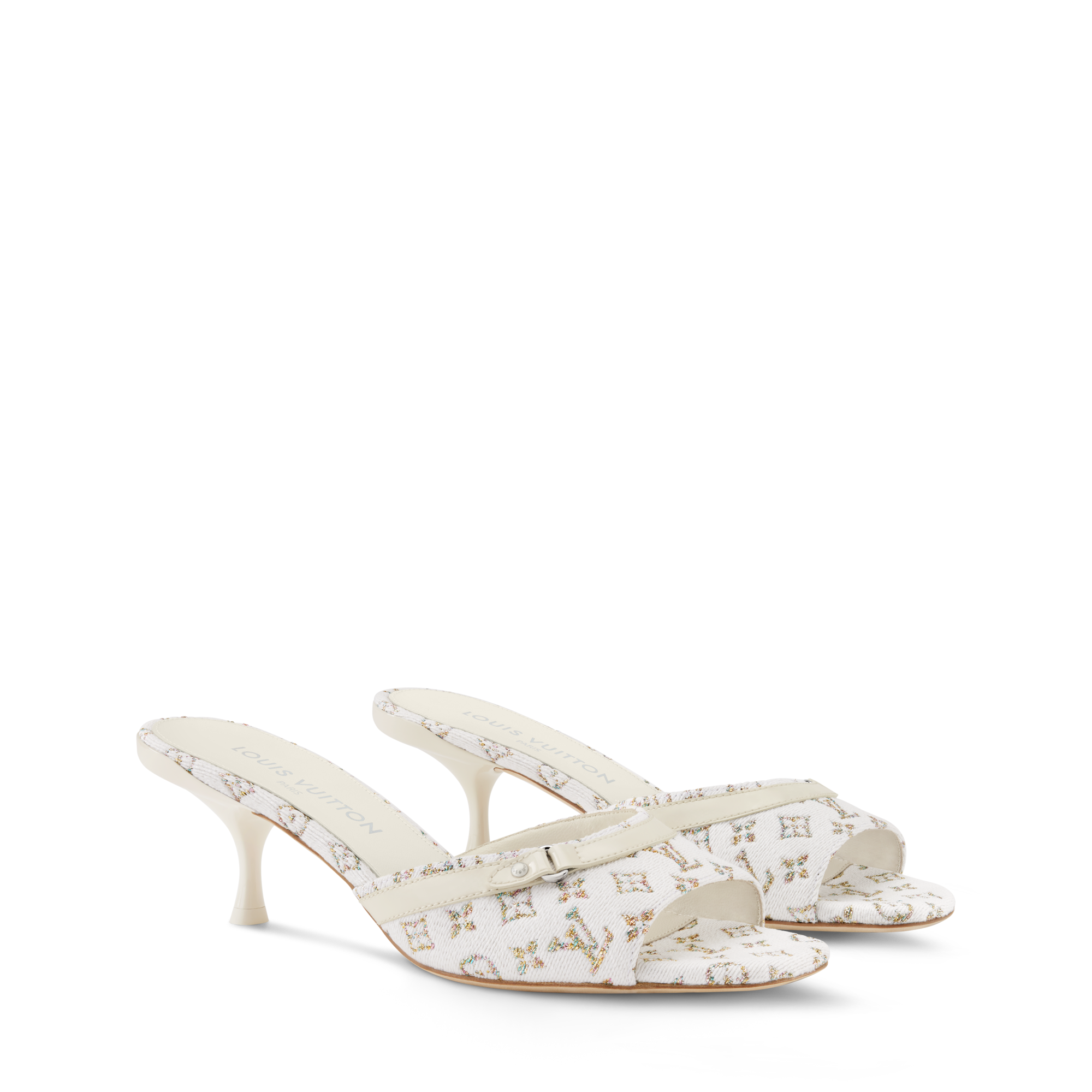 صندل 6AM  in النساء