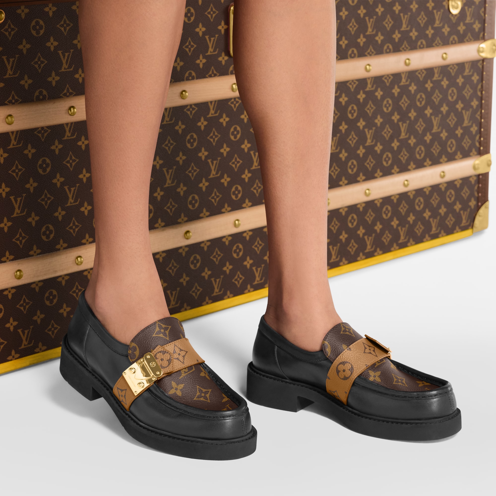 Academy Loafer  in Women