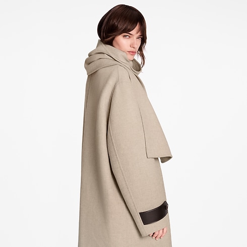 Blanket Scarf Coat in Women's Ready to Wear Coats and Jackets collections by Louis Vuitton (Product zoom)