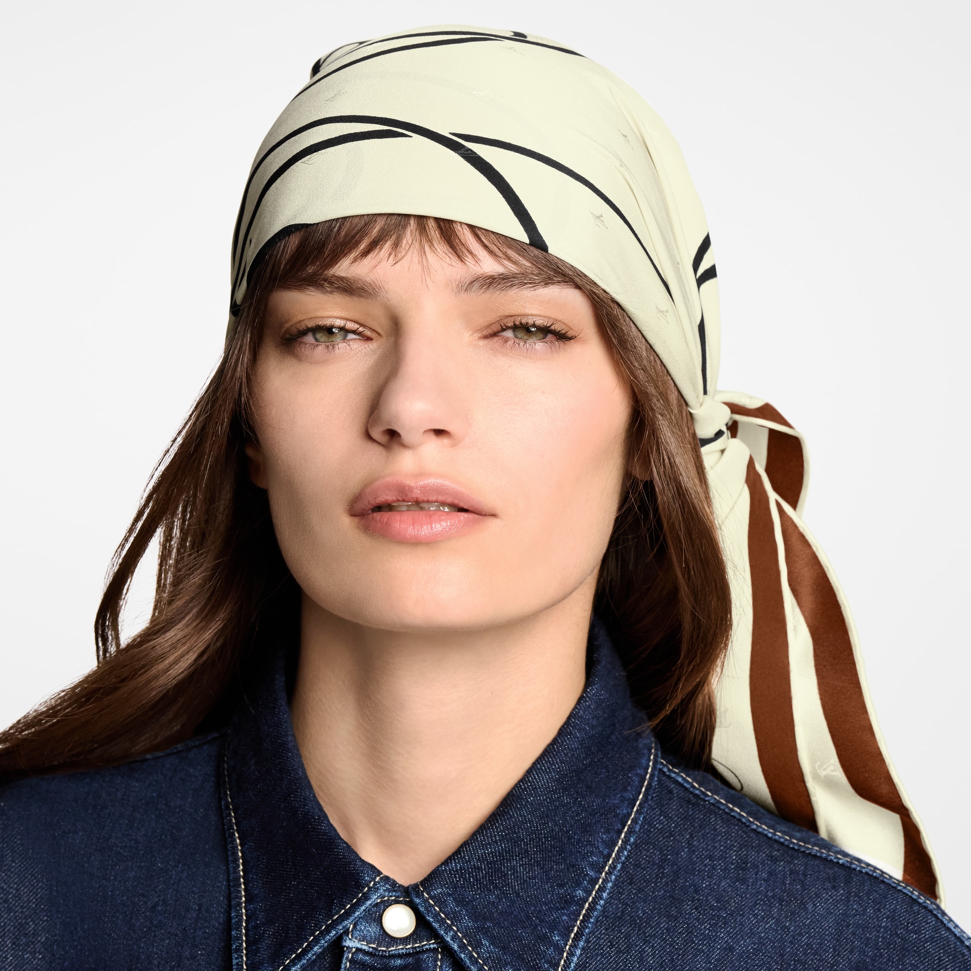 Chemin Faisant By Andree Putman Square 90 S00 in Women