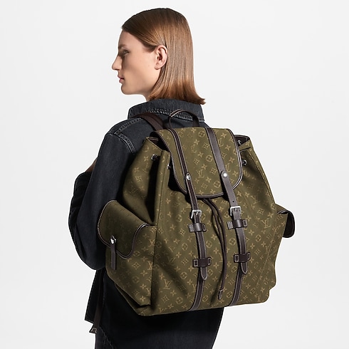 حقيبة Christopher East West MM مونوجرام آخر in الحقائب والمنتجات الجلدية الصغيرة's حقائب رجالية أيقونات LV collections by Louis Vuitton (تكبير صورة المنتج)