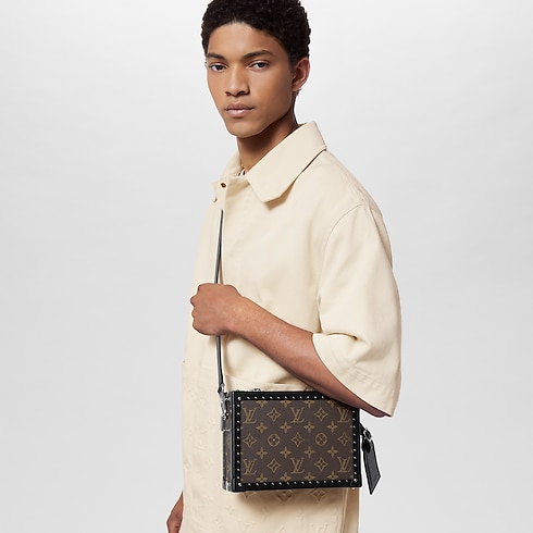 Clutch Box Monogram Macassar in Les Extraordinaires's Hardsided Wearable Trunks collections by Louis Vuitton (Product zoom)