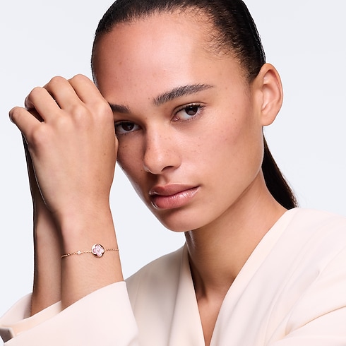 Color Blossom BB Sun Bracelet, Pink Gold, Pink Mother-of-Pearl and Diamond in Jewelry's Categories Bracelets collections by Louis Vuitton (Product zoom)