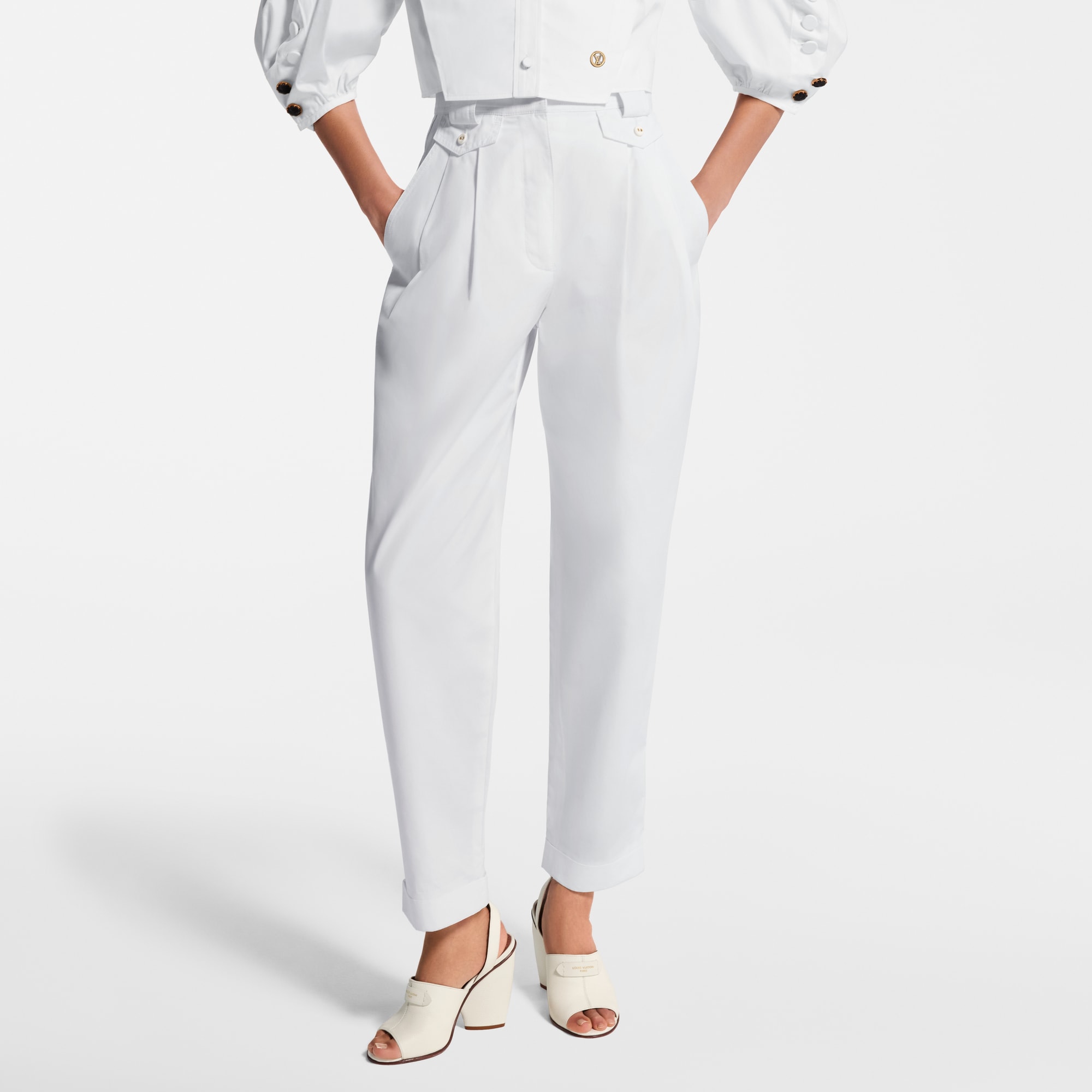 بنطال بأرجل واسعة وحواف مقلوبة  in النساء