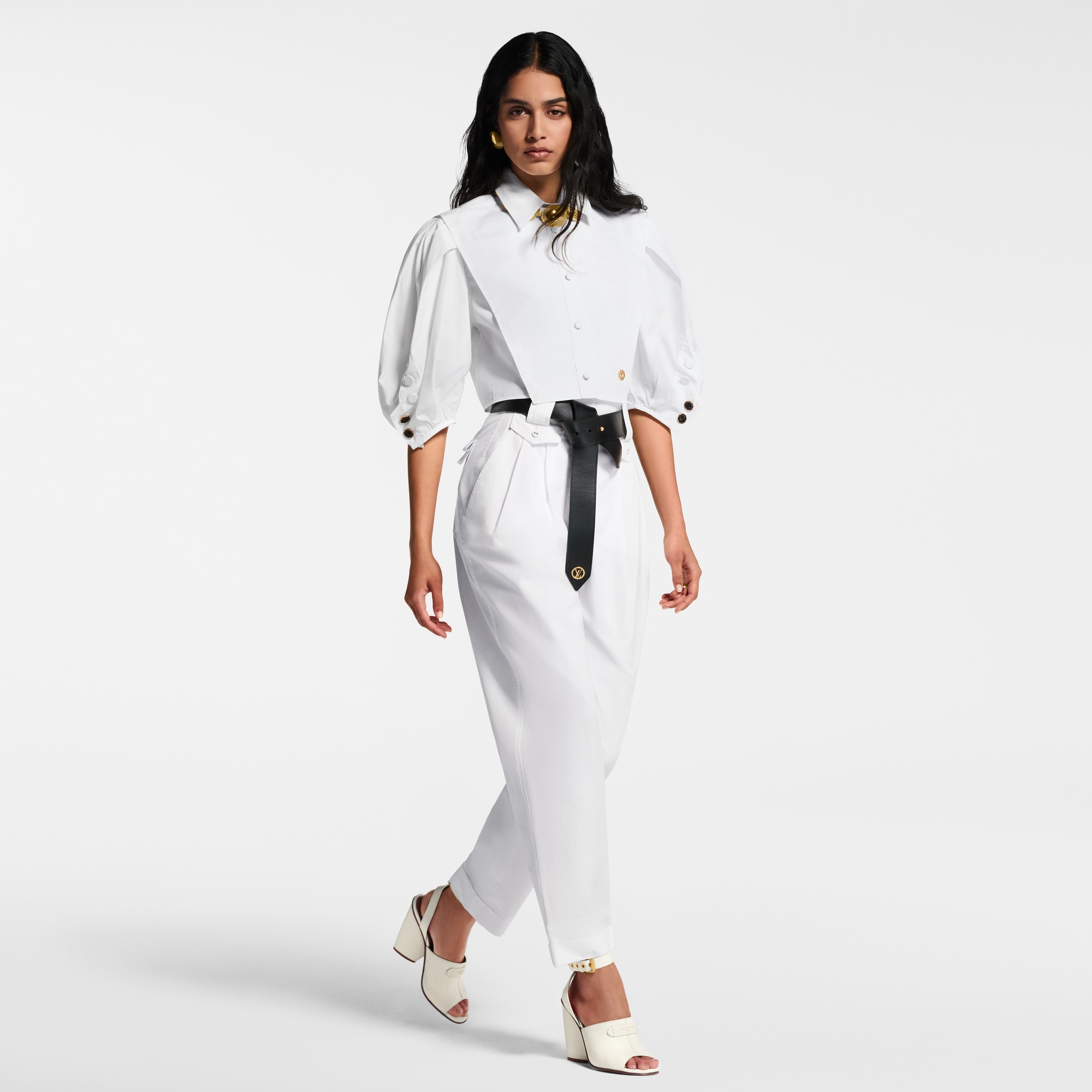 بنطال بأرجل واسعة وحواف مقلوبة  in النساء