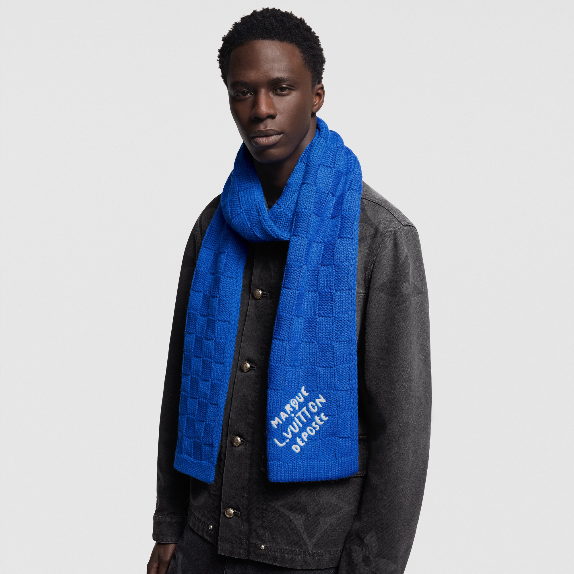 Damier Snug Scarf S00 in Men