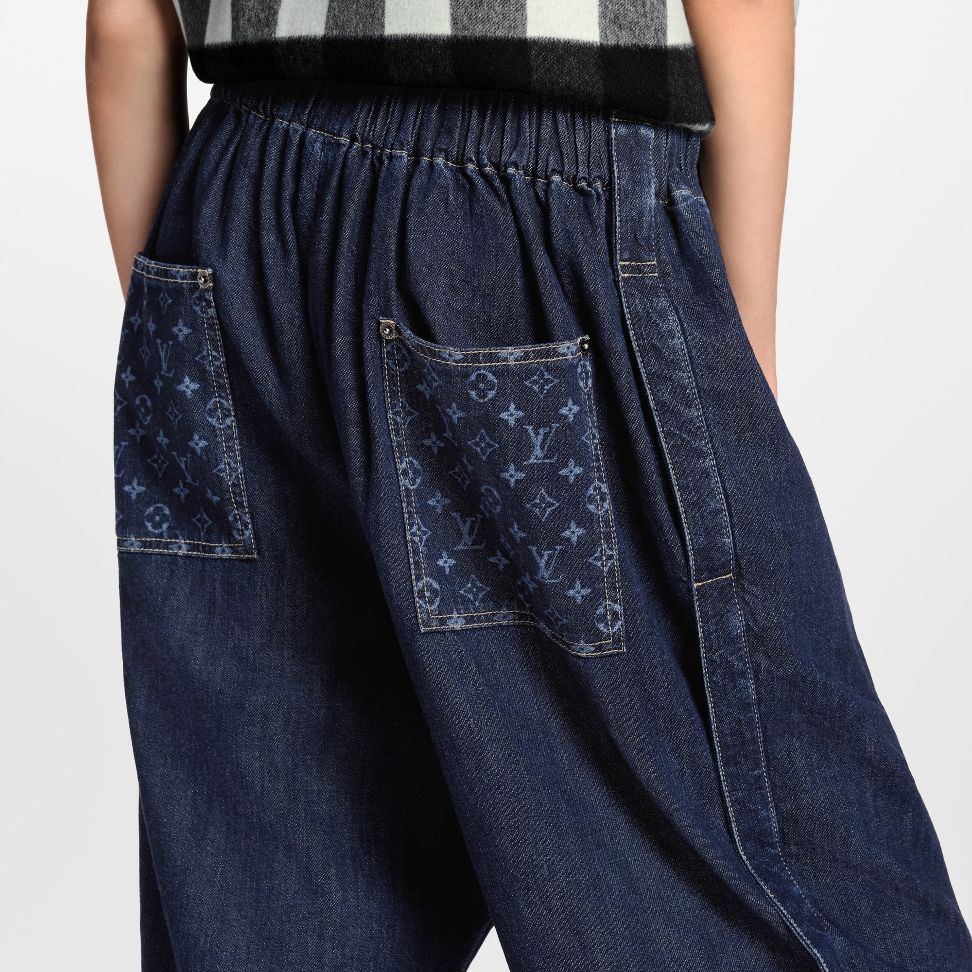 Denim Carrot Pants  in Women