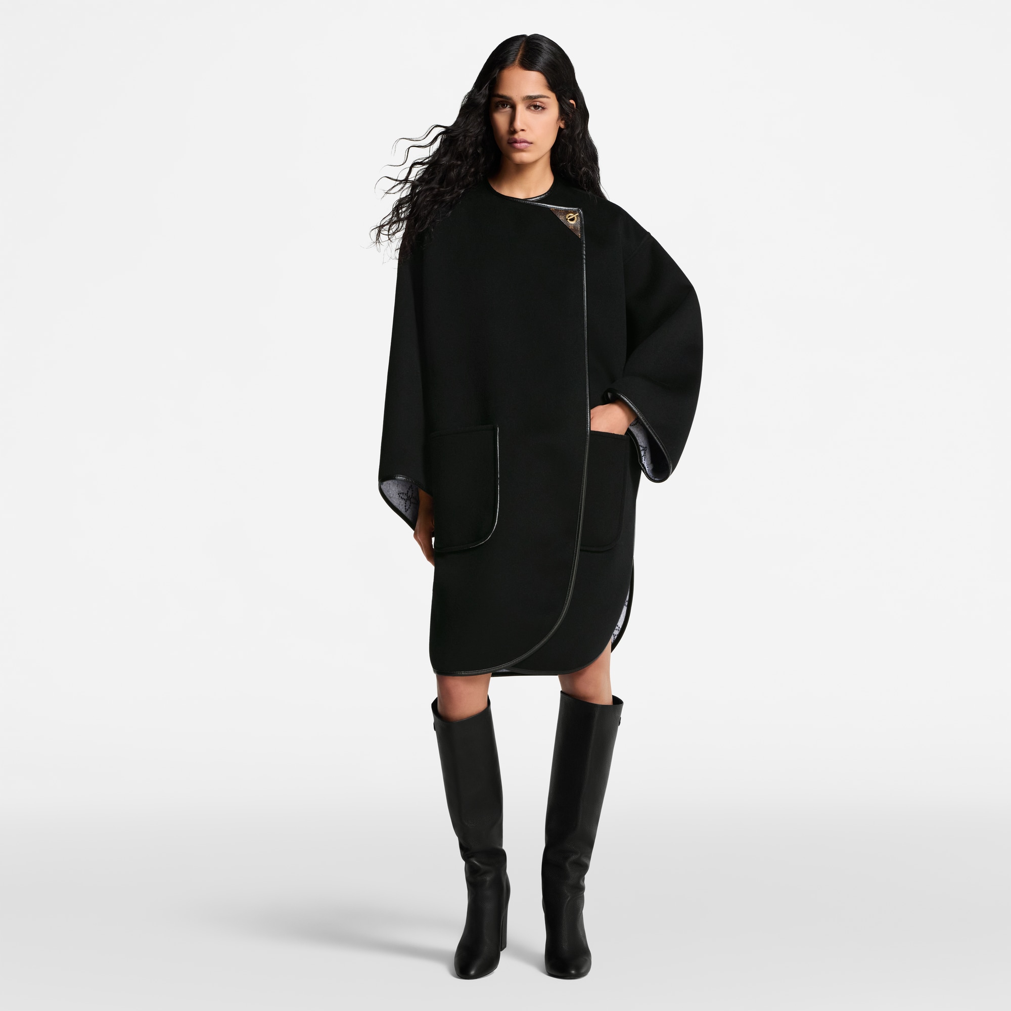 معطف بوجهين، ومشبك بقفل منزلق  in النساء