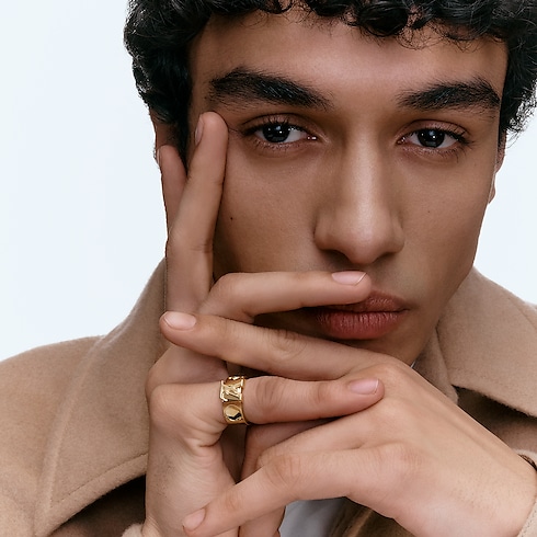 Empreinte Large Ring, Yellow Gold in Jewelry's Categories All Fine Jewelry collections by Louis Vuitton (Product zoom)