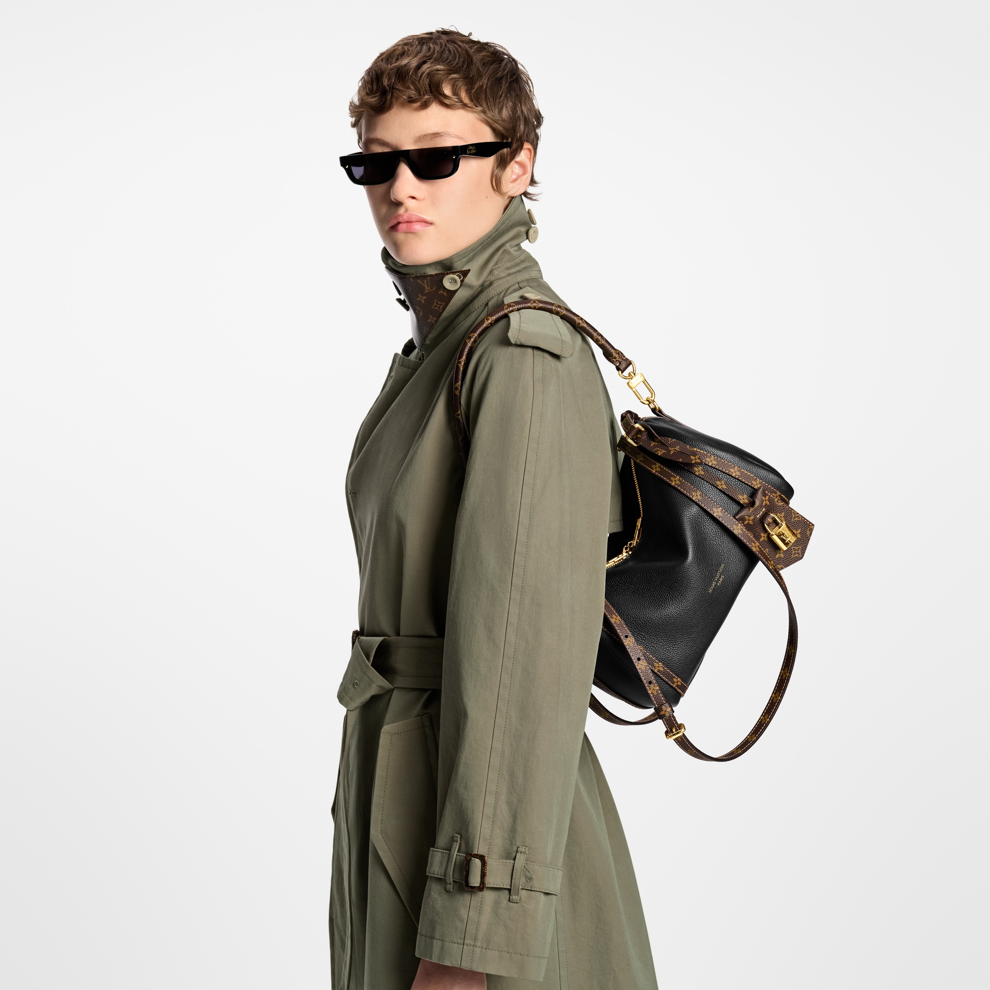 Express PM Fashion Leather in Women