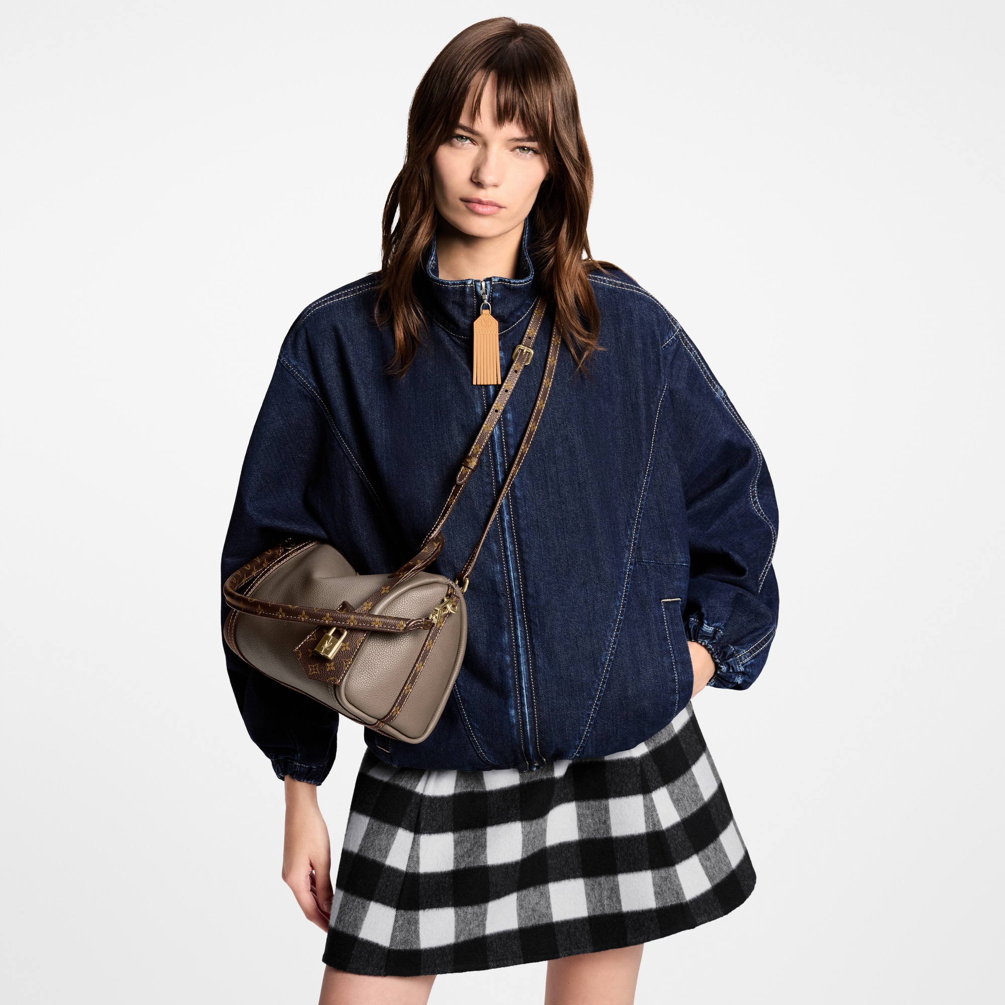 Express PM Fashion Leather in Women