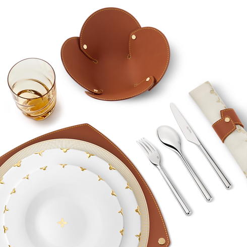 Flower Crown Set of 2 Dessert Plates in Home, Lifestyle and Library's Art of Dining } collections by Louis Vuitton (Product zoom)