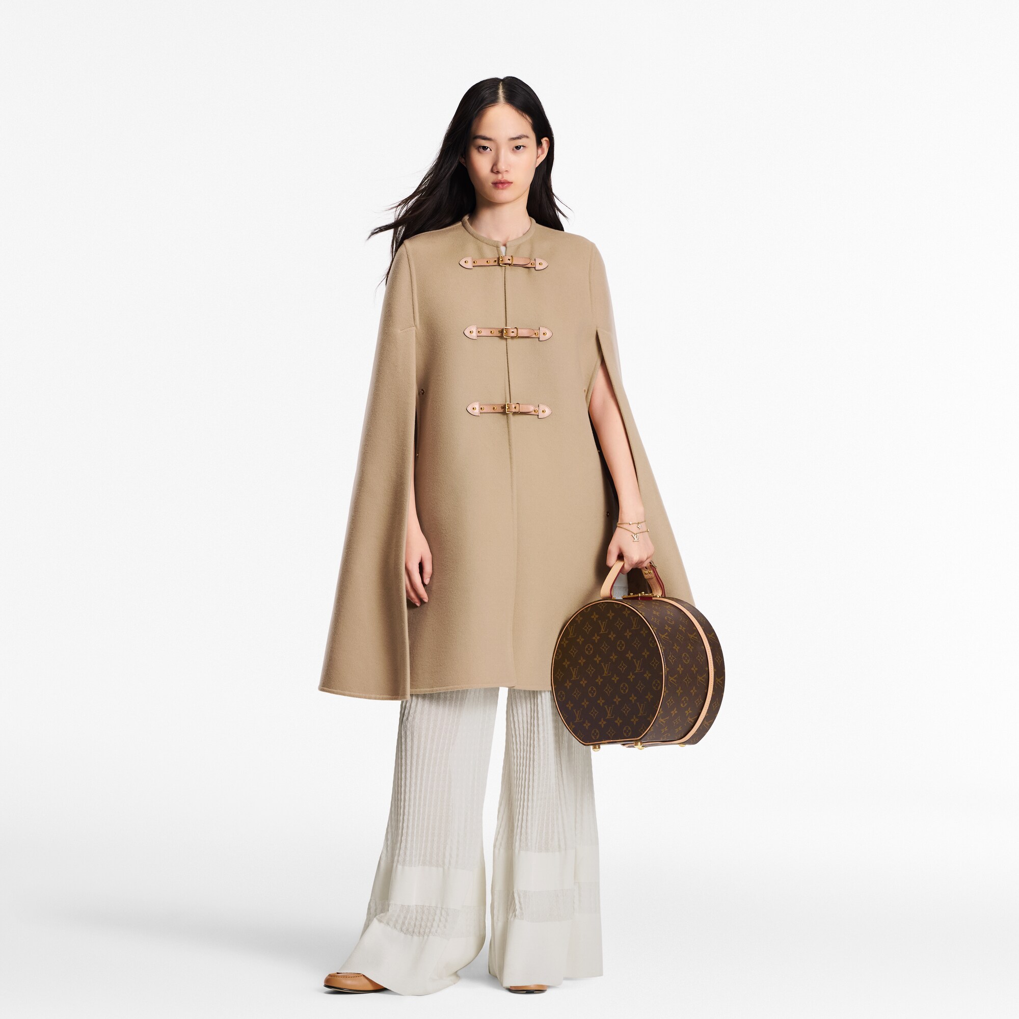 Hat Box 30 Monogram Canvas in Les Extraordinaires