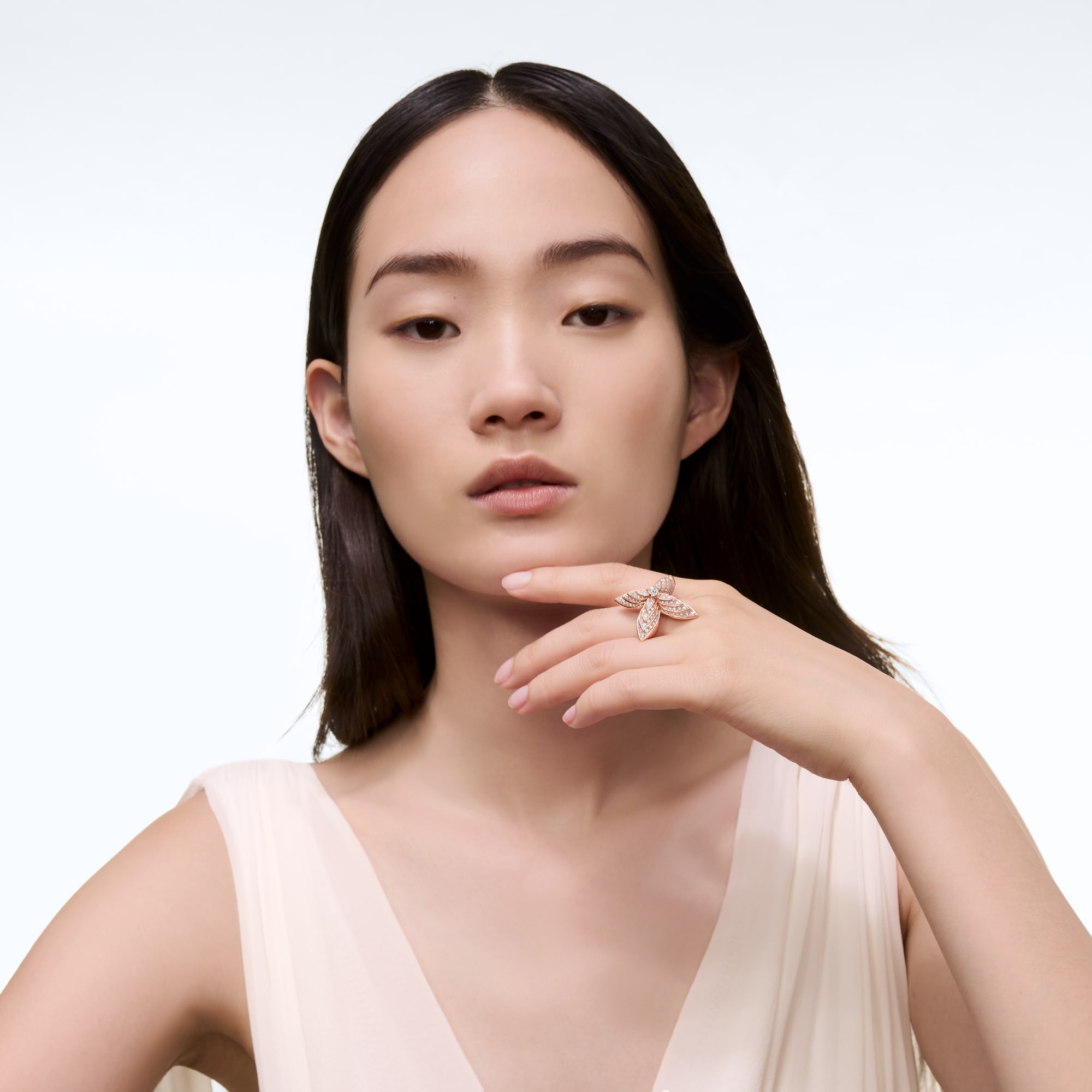 حلقة Idylle Blossom، من الذهبي الوردي والألماس  in Les Extraordinaires