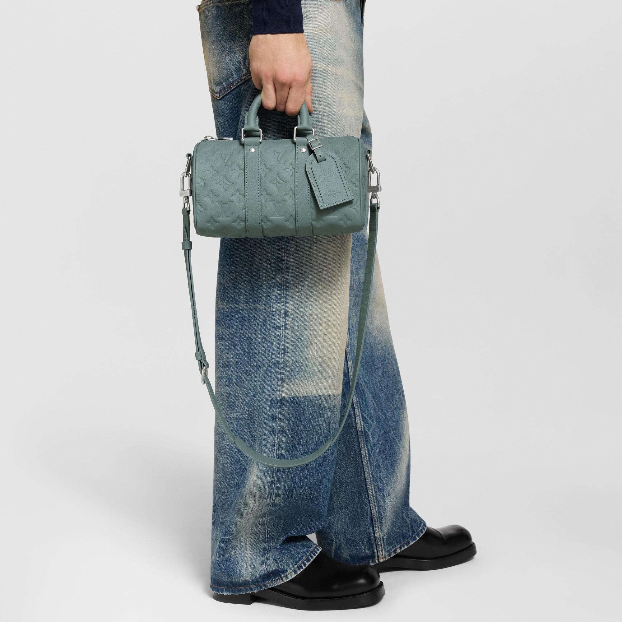 حقيبة Keepall Bandoulière 25 Monogram Taurillon Leather in الحقائب والمنتجات الجلدية الصغيرة