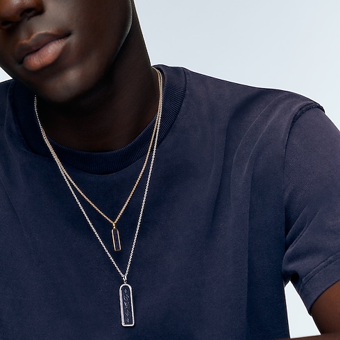 Les Gastons Vuitton Small Tag Pendant, Yellow Gold and Blue Titanium in Les Extraordinaires's Jewelry Necklaces and Pendants collections by Louis Vuitton (Product zoom)