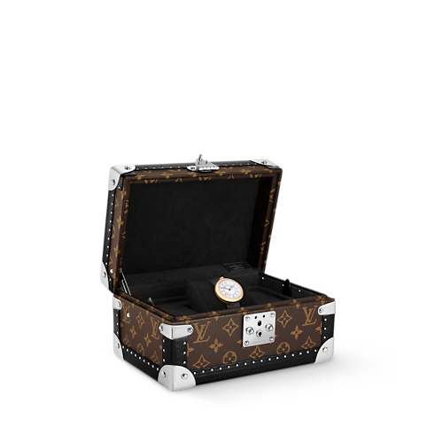 Louis Vuitton Monterey, Automatic, 39mm, Yellow gold in Watches's All Watches } collections by Louis Vuitton (Product zoom)