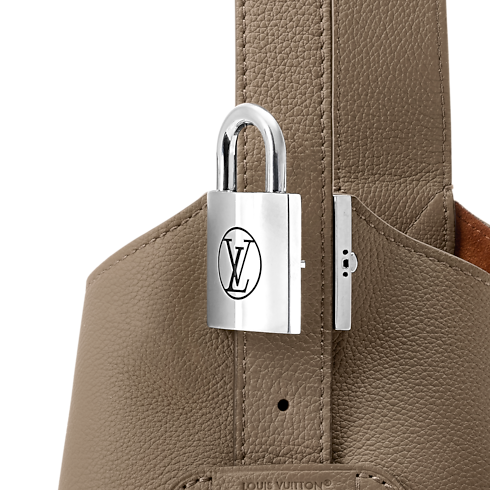 حقيبة Low Key Hobo PM لو كي in النساء's حقائب اليد جميع حقائب اليد collections by Louis Vuitton (تكبير صورة المنتج)