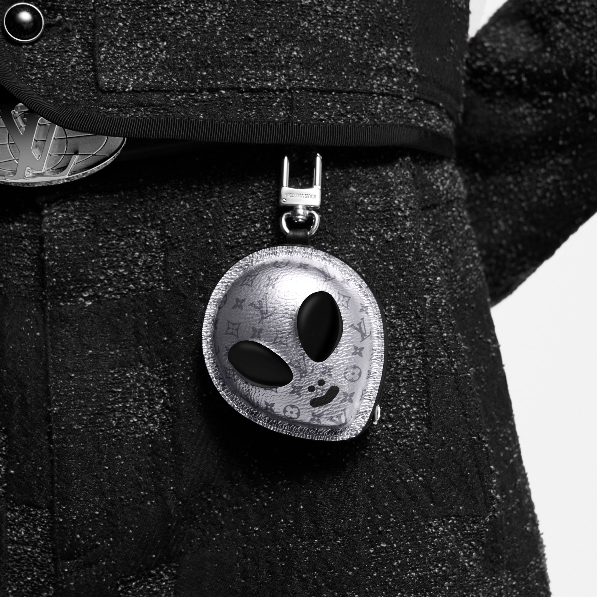 LV Alien Bag Charm S00 in Men