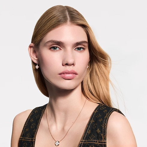 LV Baume - Lip Balm Refill in Perfumes and Beauty 's Lips } collections by Louis Vuitton (Product zoom)