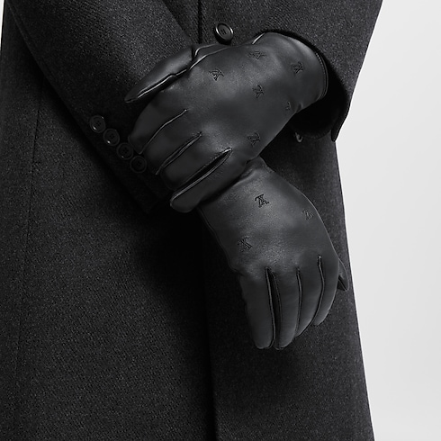 LV Blason Gloves S00 in Men's Accessories Hats, Beanies and Gloves collections by Louis Vuitton (Product zoom)