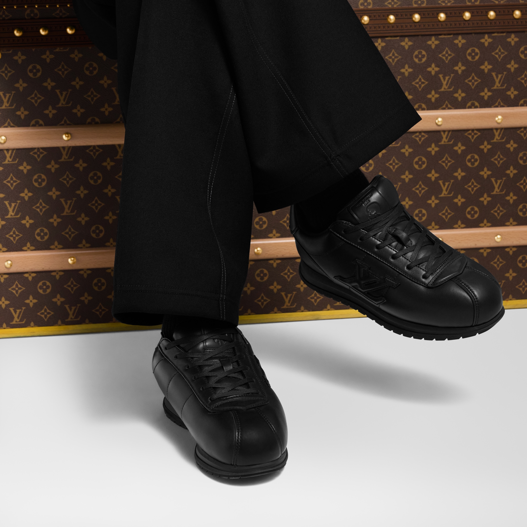 حذاء LV BUTTERSOFT الرياضي  in الرجال