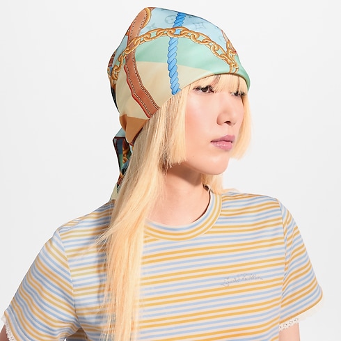 LV Classic Strap Square 90 S00 in Women's Accessories Silk Squares and Bandeaus collections by Louis Vuitton (Product zoom)