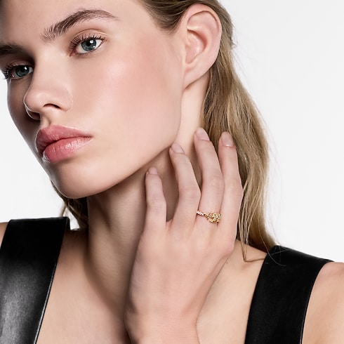 LV Iconic Ring S00 in Women's Fashion Jewelry Rings collections by Louis Vuitton (Product zoom)