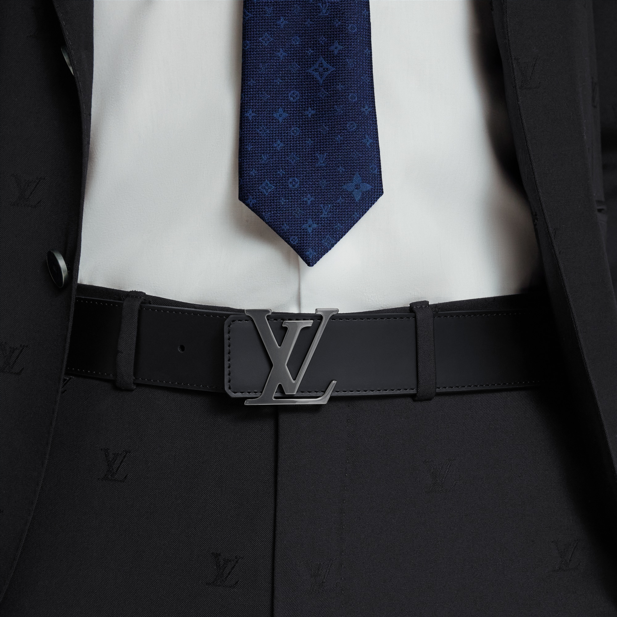 LV Initiales 40MM Reversible Belt Monogram Eclipse in Men