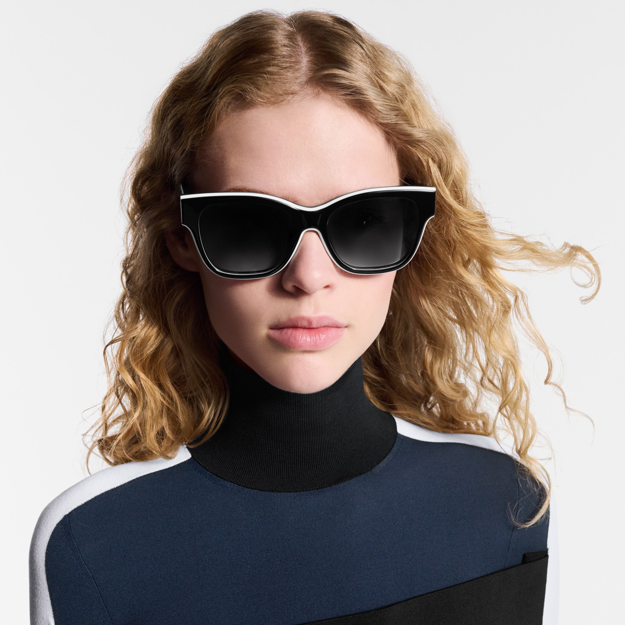 LV Line Square Sunglasses S00 in Women