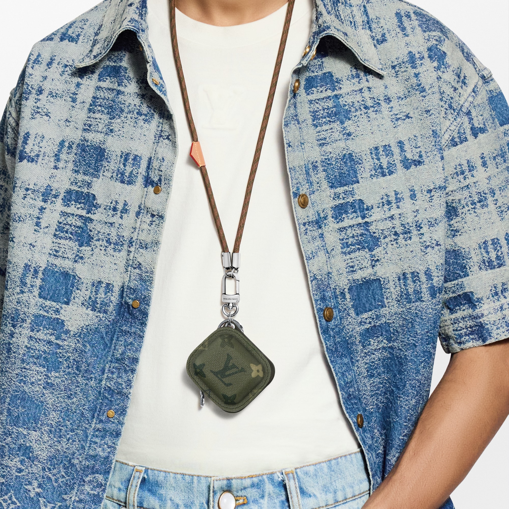 حامل مفتاح ودلاية لتزيين الحقيبة LV Tune S00 in الرجال