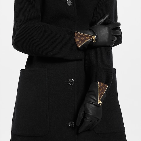 LV Reveal Gloves S00 in Women's Accessories Hats & Caps collections by Louis Vuitton (Product zoom)