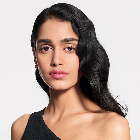 LV Rouge - Satin Lipstick in Perfumes and Beauty 's Lips } collections by Louis Vuitton (Product zoom)