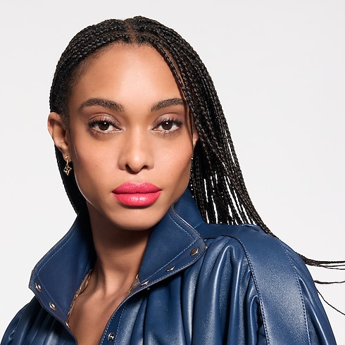 LV Rouge - عبوة إعادة تعبئة أحمر الشفاه الساتان in العطور والتجميل's الشفاه } collections by Louis Vuitton (تكبير صورة المنتج)