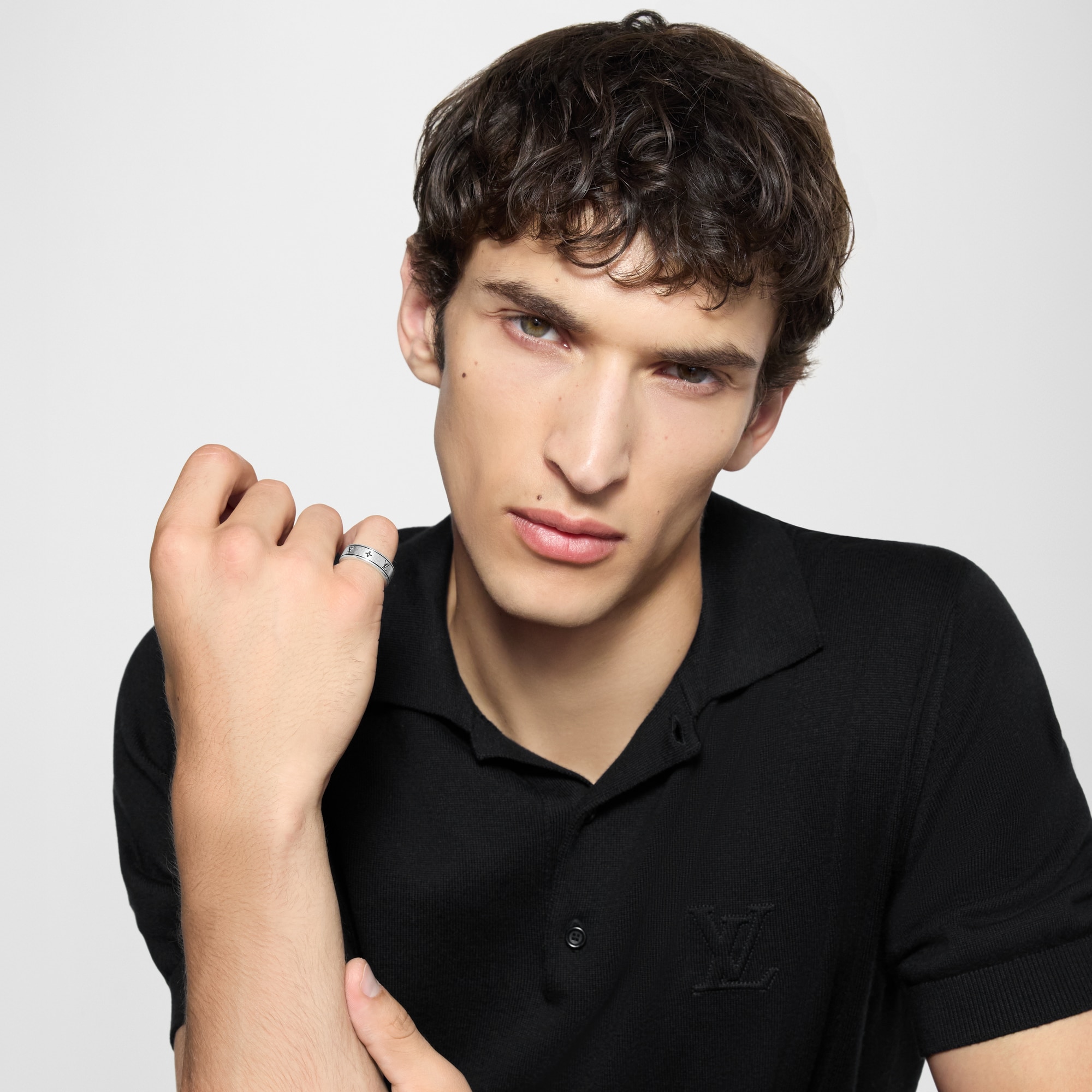 LV Spike Ring S00 in Men