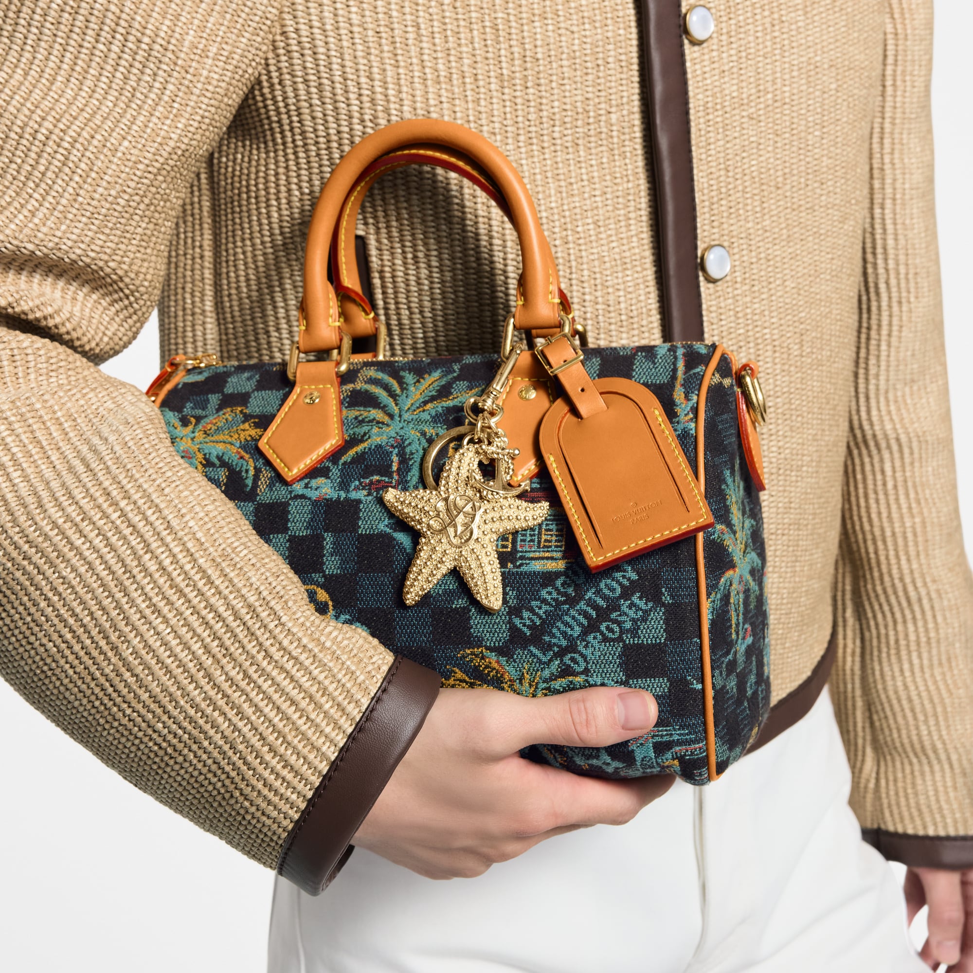 LV Starfish Key Holder and Bag Charm S00 in Men