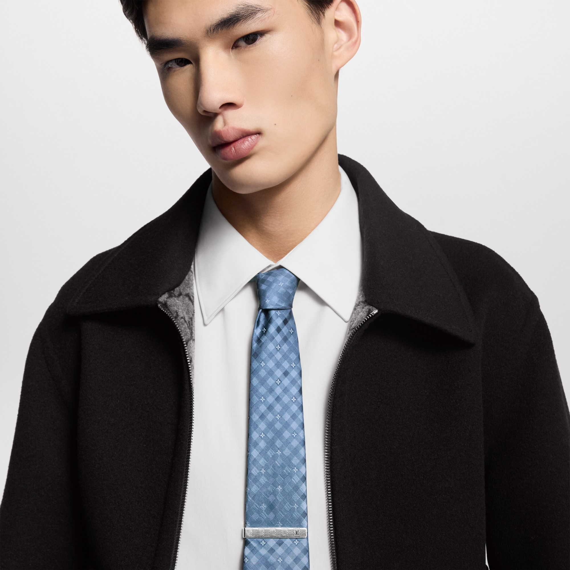 LV Suit Tie Pin S00 in Men