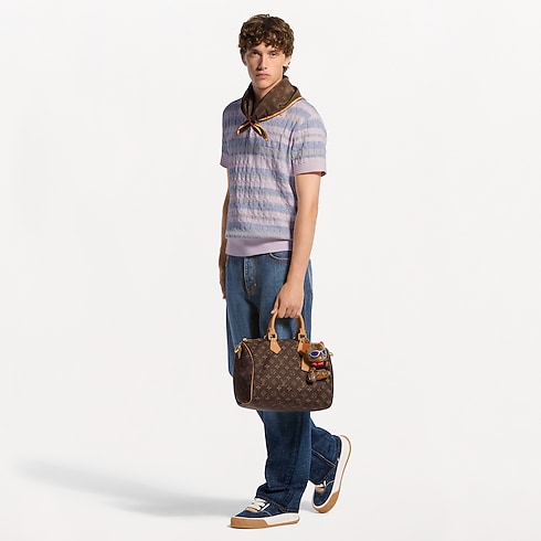 حذاء LV Tilted الرياضي in الرجال's الأحذية أحذية رياضية collections by Louis Vuitton (تكبير صورة المنتج)