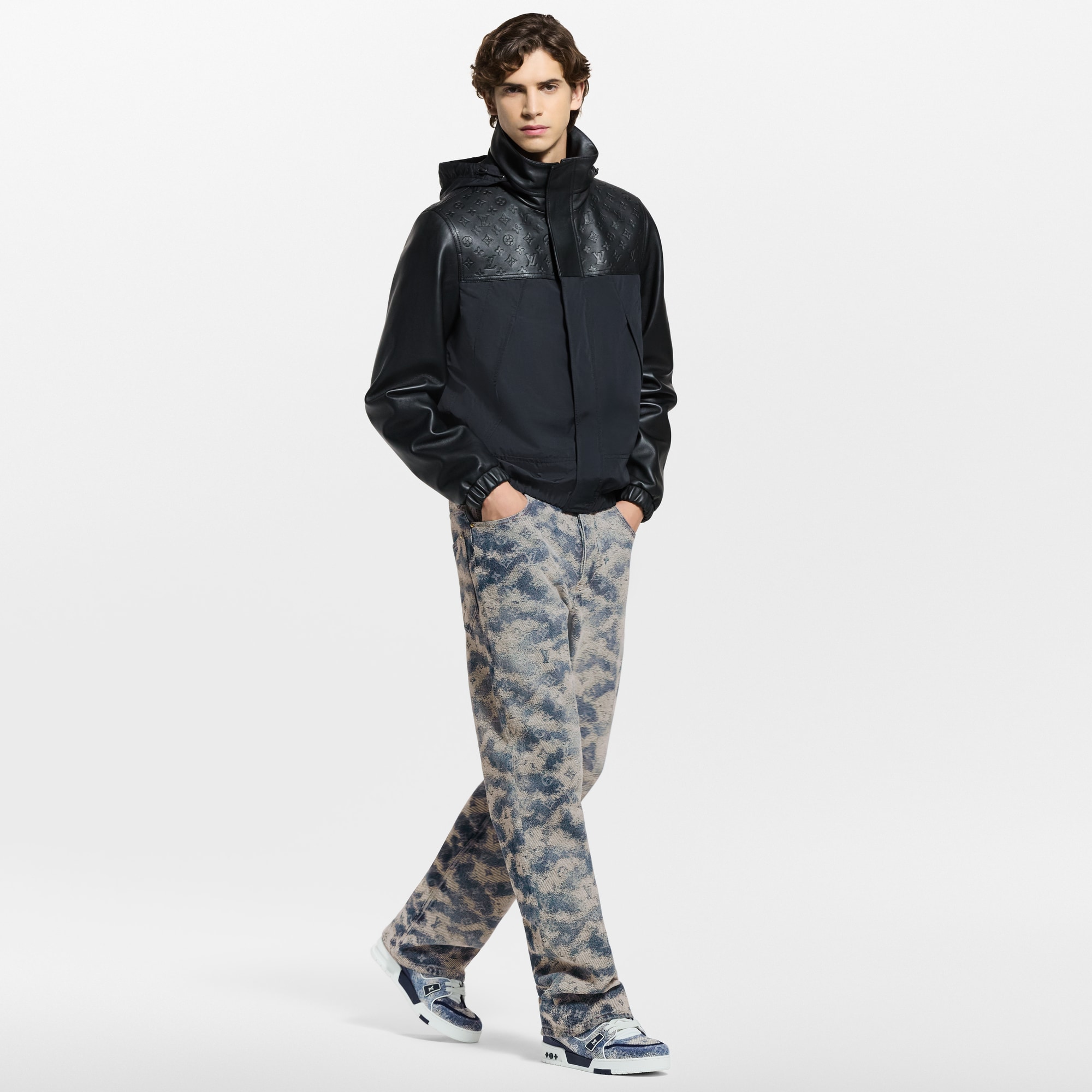 حذاء رياضي LV Trainer  in الرجال