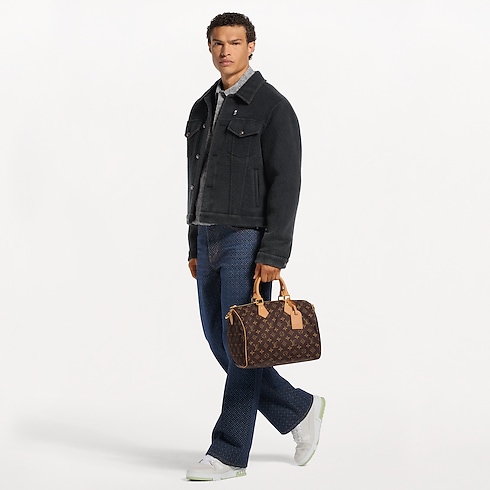 LV Trainer Sneaker in Men's Shoes Sneakers collections by Louis Vuitton (Product zoom)