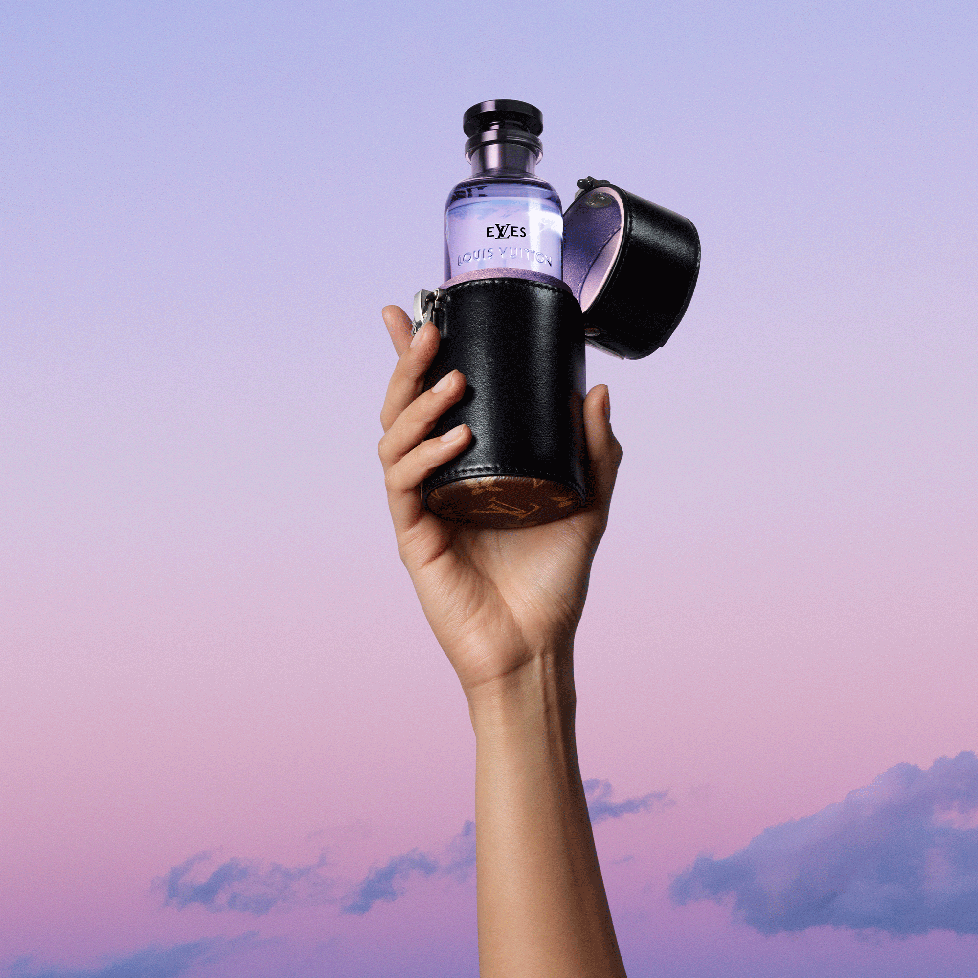 علبة السفر LV Vibe، سعة 100 مل LV Vibe in العطور والتجميل