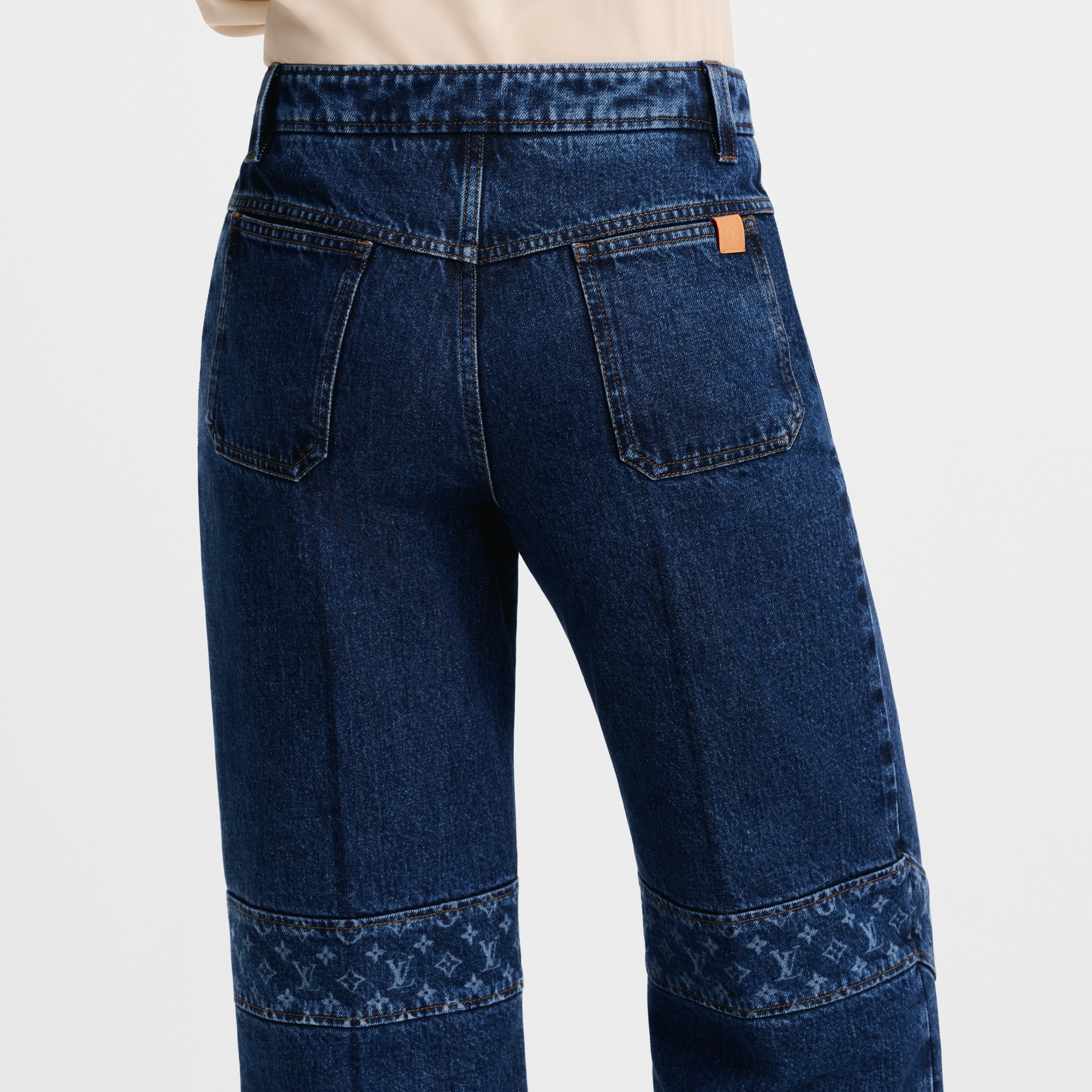 Monogram Accent Raw Denim Jeans  in النساء