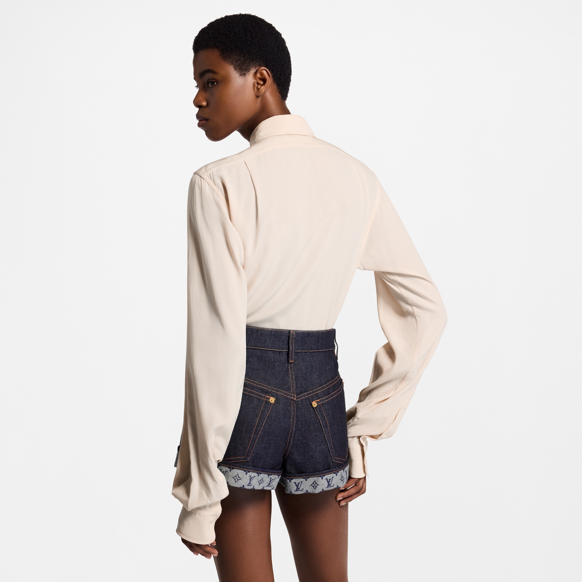 قميص مزين بنقشة Monogram  in النساء