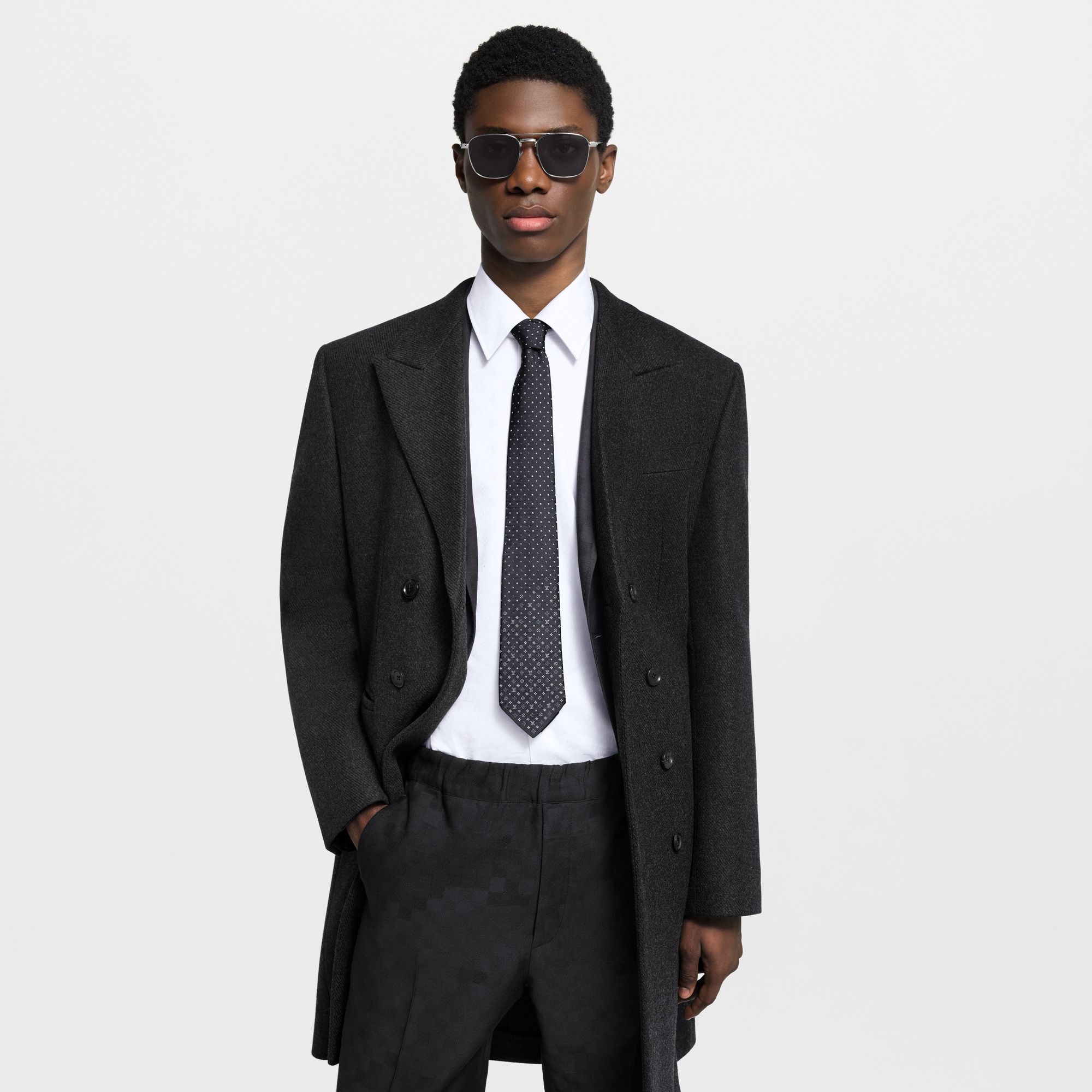 ربطة عنق مزينة بنقاط Monogram متدرجة S00 in الرجال