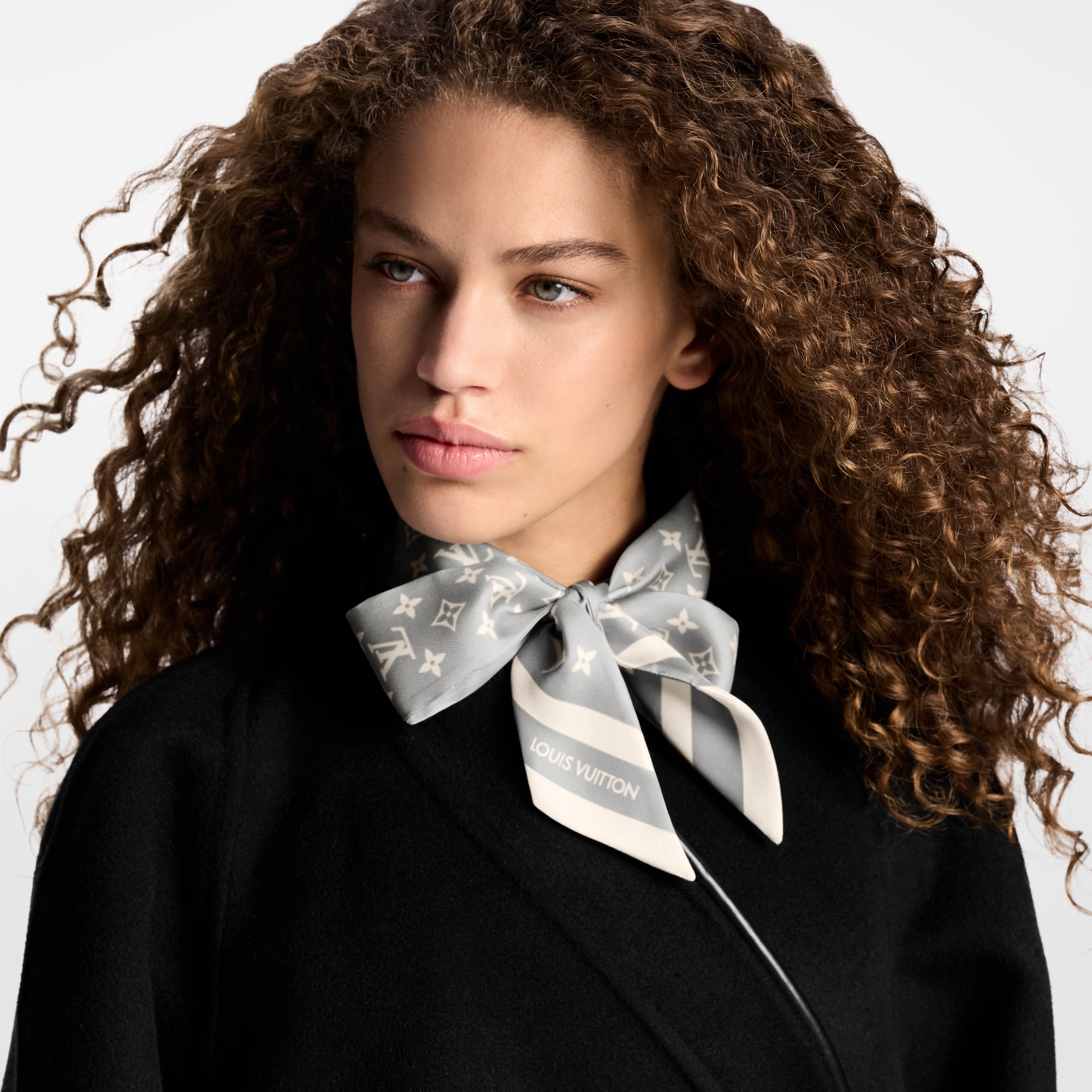 ربطة Monogram Silhouette BB S00 in النساء