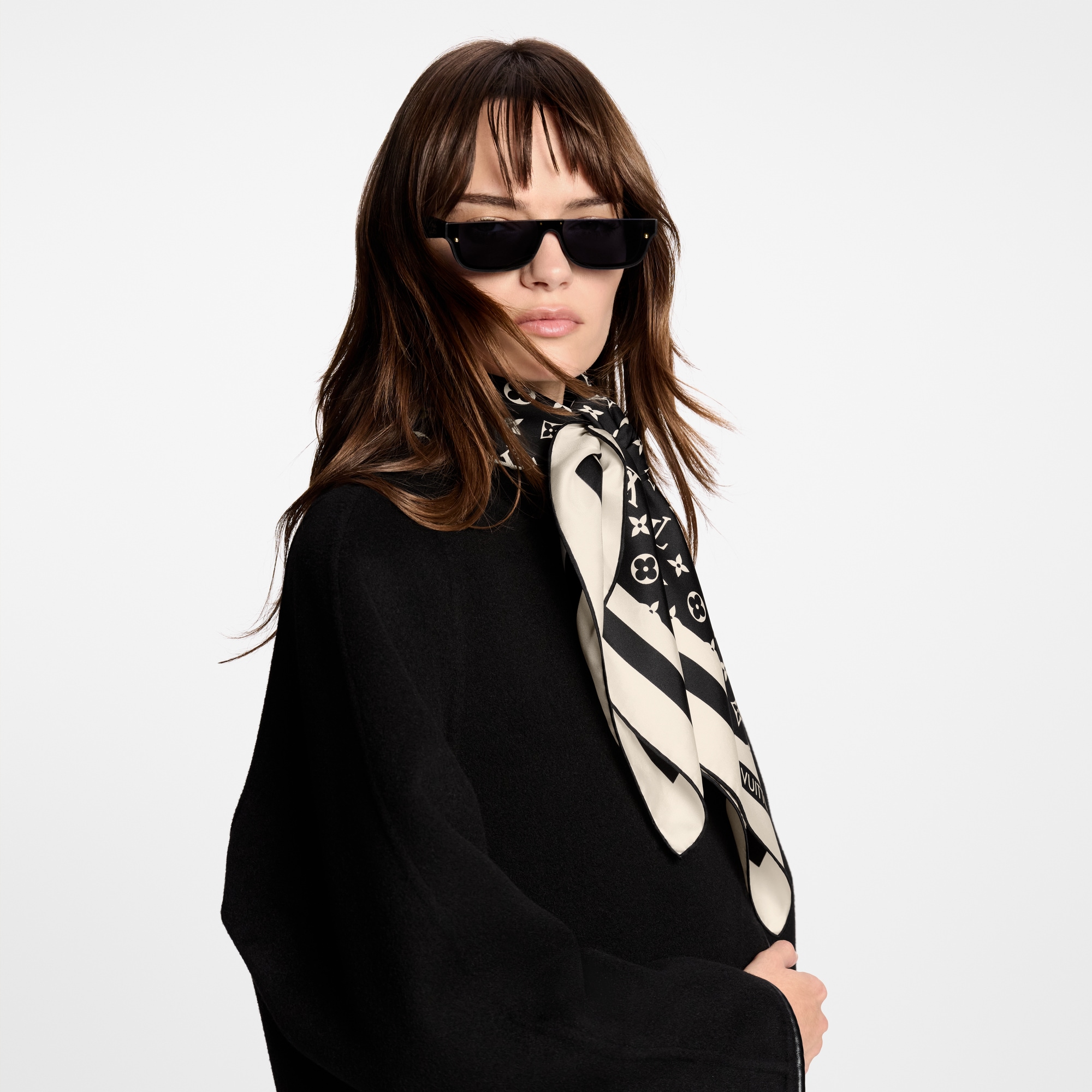 Monogram Silhouette Square 90 S00 in Women