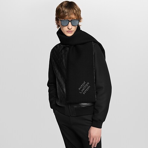 وشاح Monogram Stripes S00 in الرجال's الإكسسوارات الأوشحة collections by Louis Vuitton (تكبير صورة المنتج)