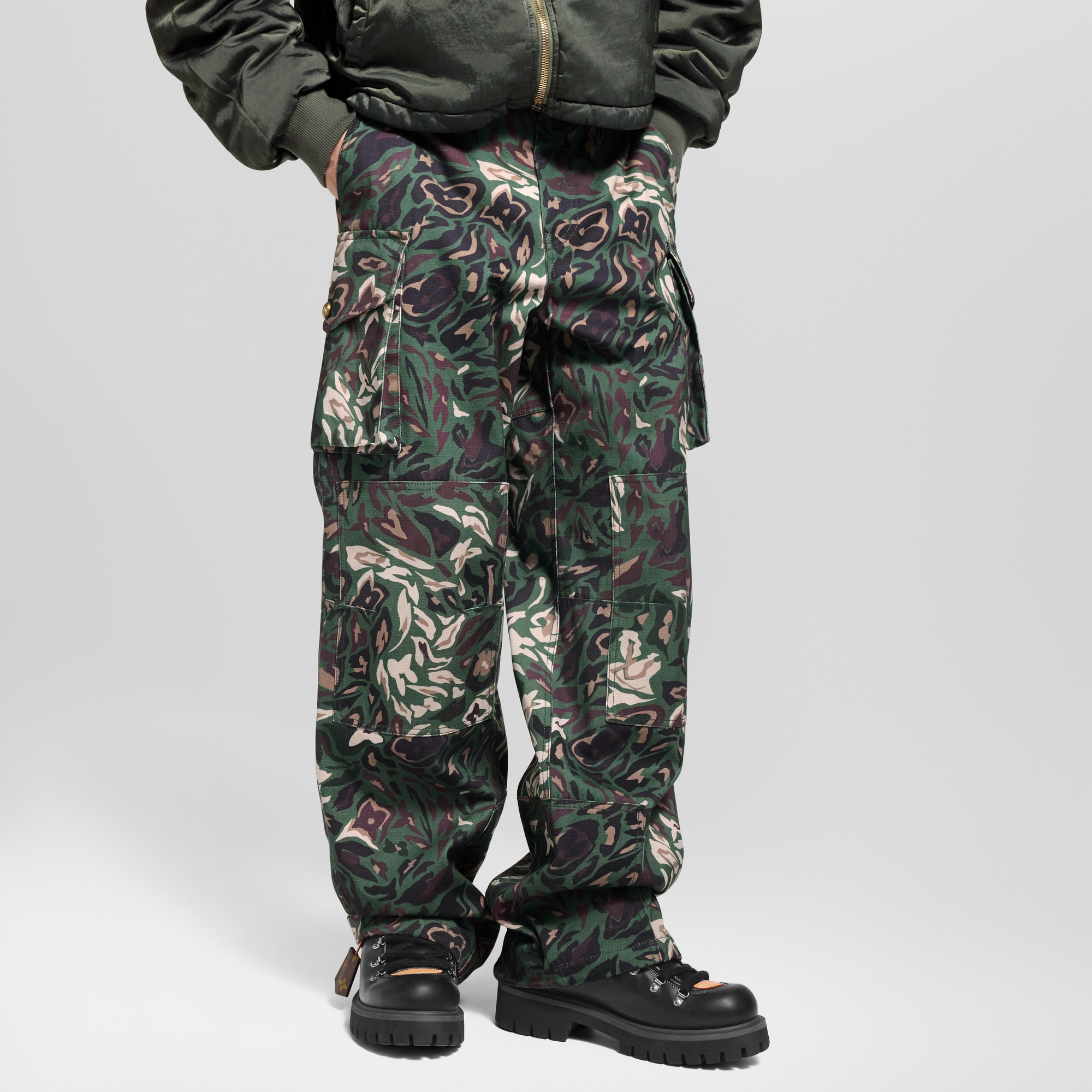 Multi Pocket Cargo Pants  in Men